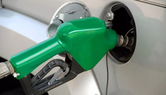 Após redução do ICMS, motoristas encontram postos de combustíveis com preços mais baixos no Paraná